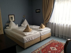Hotel Altmünchen by Blattl