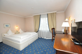 Hotel Altmünchen by Blattl