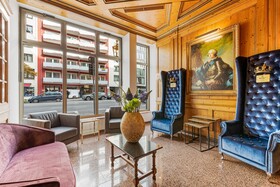 King's Hotel Center