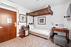 King's Hotel Center