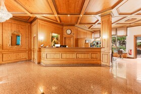 King's Hotel Center