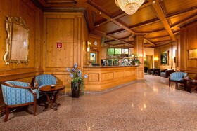 King's Hotel Center