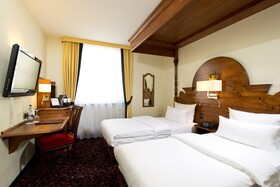 KING's HOTEL First Class