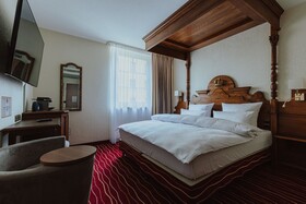 KING's HOTEL First Class
