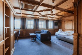 KING's HOTEL First Class