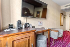 KING's HOTEL First Class