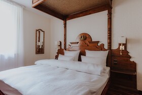 KING's HOTEL First Class