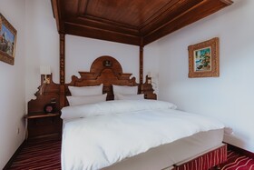KING's HOTEL First Class