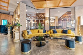 KING's HOTEL First Class