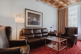 KING's HOTEL First Class