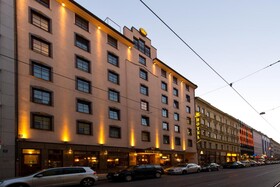 KING's HOTEL First Class