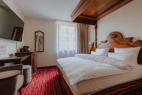 KING's HOTEL First Class