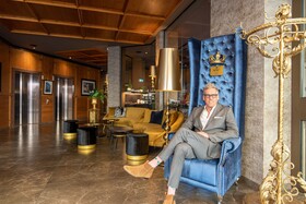 KING's HOTEL First Class