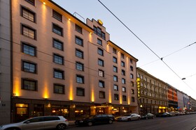 KING's HOTEL First Class