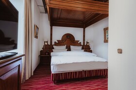 KING's HOTEL First Class