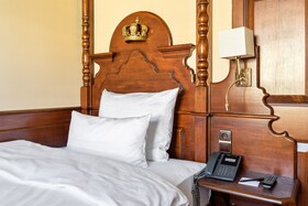 KING's HOTEL First Class