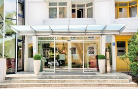 Leonardo Hotel & Residenz München