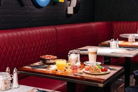 Ruby Rosi Hotel