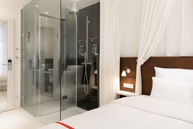 Ruby Rosi Hotel