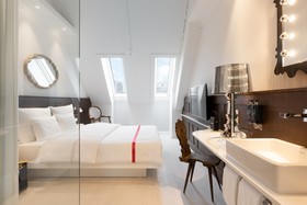 Ruby Rosi Hotel