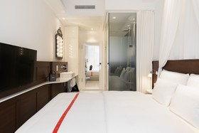 Ruby Rosi Hotel