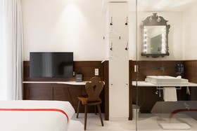 Ruby Rosi Hotel