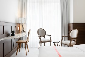 Ruby Rosi Hotel
