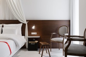 Ruby Rosi Hotel