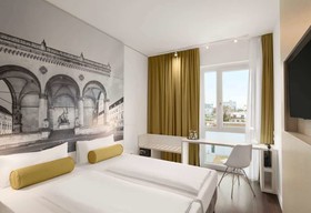 Super 8 by Wyndham Munich City North