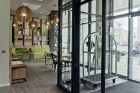 Super 8 by Wyndham Munich City West