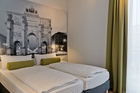 Super 8 by Wyndham Munich City West