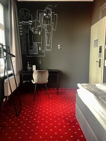 Wdrei Hotel