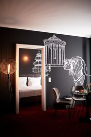 Wdrei Hotel