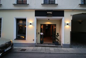 Wdrei Hotel