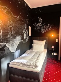 Wdrei Hotel