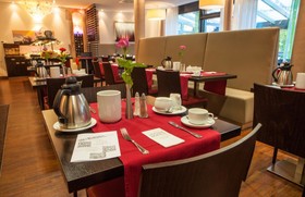 NOVINA HOTEL Tillypark