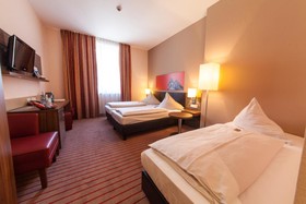 NOVINA HOTEL Tillypark