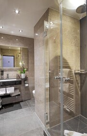 Tiptop Hotel Burgschmiet