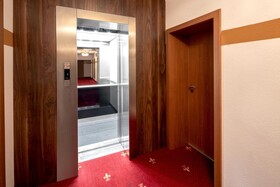 Tiptop Hotel Burgschmiet