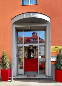 Tiptop Hotel Burgschmiet