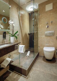 Tiptop Hotel Burgschmiet