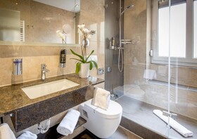 Tiptop Hotel Burgschmiet