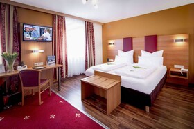 Tiptop Hotel Burgschmiet