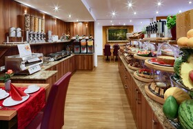 Tiptop Hotel Burgschmiet