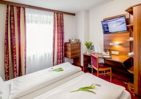 Tiptop Hotel Burgschmiet