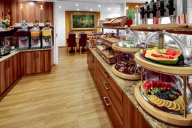 Tiptop Hotel Burgschmiet
