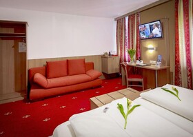 Tiptop Hotel Burgschmiet
