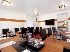 Tiptop Hotel Burgschmiet