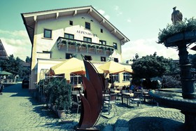 Bernhard's Hotel & Restaurant