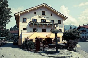 Bernhard's Hotel & Restaurant